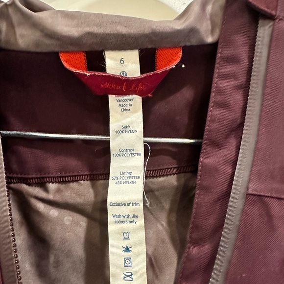 Lululemon Athletica Purple Rain Trench Jackt - Picture 4 of 7